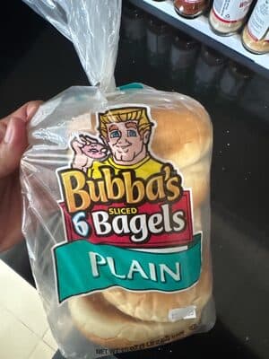 Plain Bagels — Photo: Open Food Facts contributors, CC BY-SA