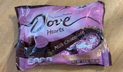 hearts milk chocolate — Photo: Open Food Facts contributors, CC BY-SA