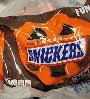 Snickers — Photo: Open Food Facts contributors, CC BY-SA
