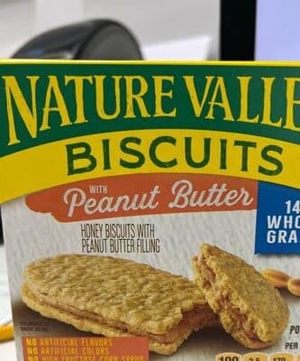 Biscuits with peanut butter — Photo: Open Food Facts contributors, CC BY-SA