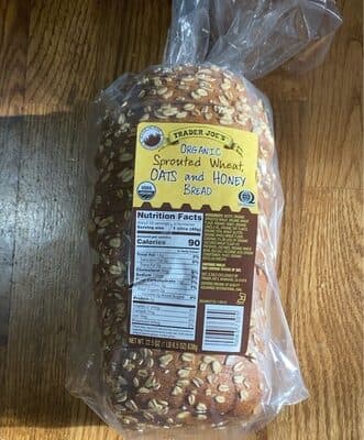 Organic Sprouted Wheat Oats and Honey Bread — Photo: Open Food Facts contributors, CC BY-SA
