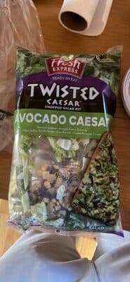 Avocado Caesar Chopped Salad Kit — Photo: Open Food Facts contributors, CC BY-SA
