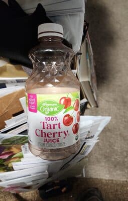 100% Tart Cherry Juice From Concentrate — Photo: Open Food Facts contributors, CC BY-SA