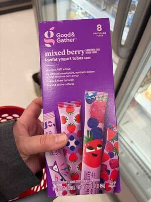 Mixed Berry Lowfat Yogurt Tubes — Photo: Open Food Facts contributors, CC BY-SA