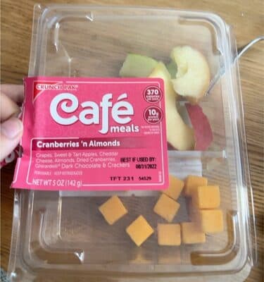 Cafe meals — Photo: Open Food Facts contributors, CC BY-SA