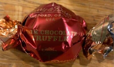 Dark chocolate truffles — Photo: Open Food Facts contributors, CC BY-SA