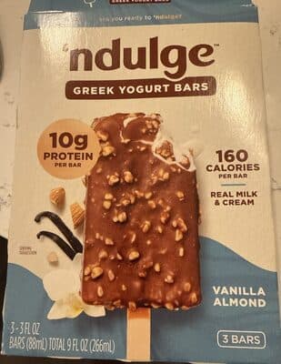 Vanilla Almond Greek Yogurt Bars — Photo: Open Food Facts contributors, CC BY-SA