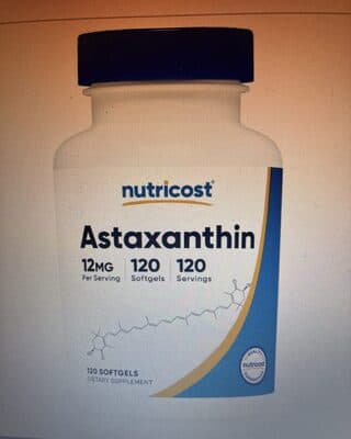 Astaxanthin — Photo: Open Food Facts contributors, CC BY-SA