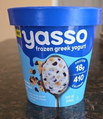 frozen greek yogurt chocolate chip cookie dough — Photo: Open Food Facts contributors, CC BY-SA
